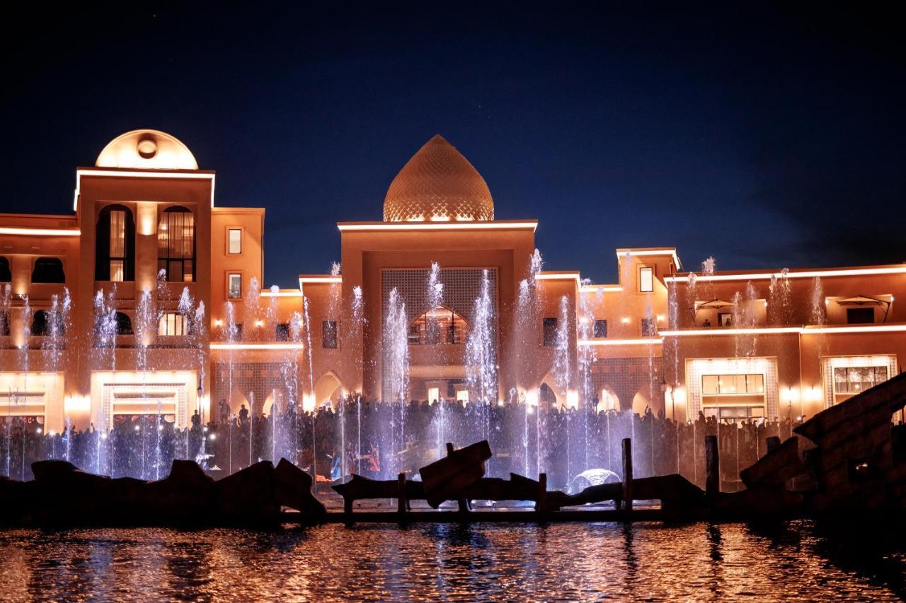 Karavansaray Turkistan Harbour Hotel -Flying Theatre Access Eksteriør bilde The fountains at the Emirates Palace