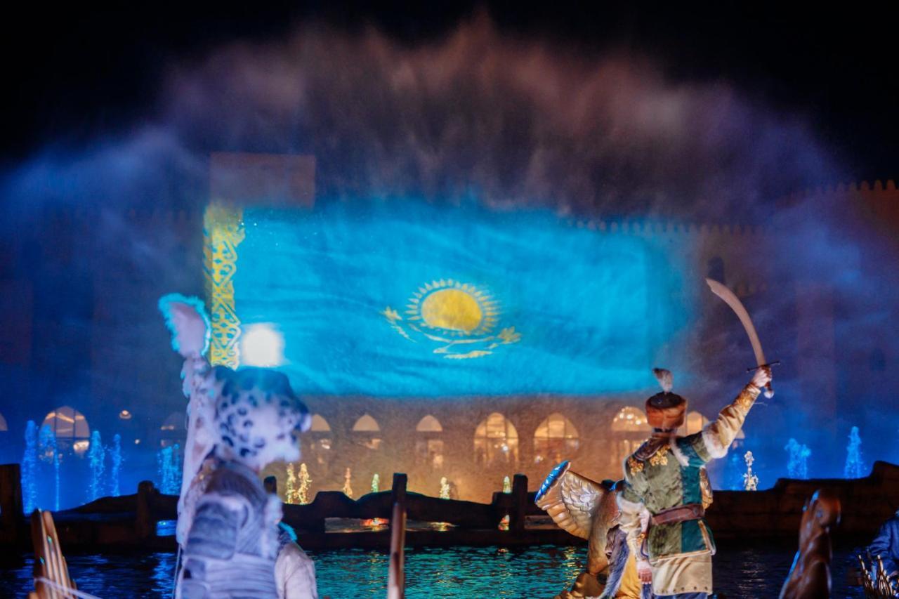 Karavansaray Turkistan Harbour Hotel -Flying Theatre Access Eksteriør bilde The flag of Kazakhstan