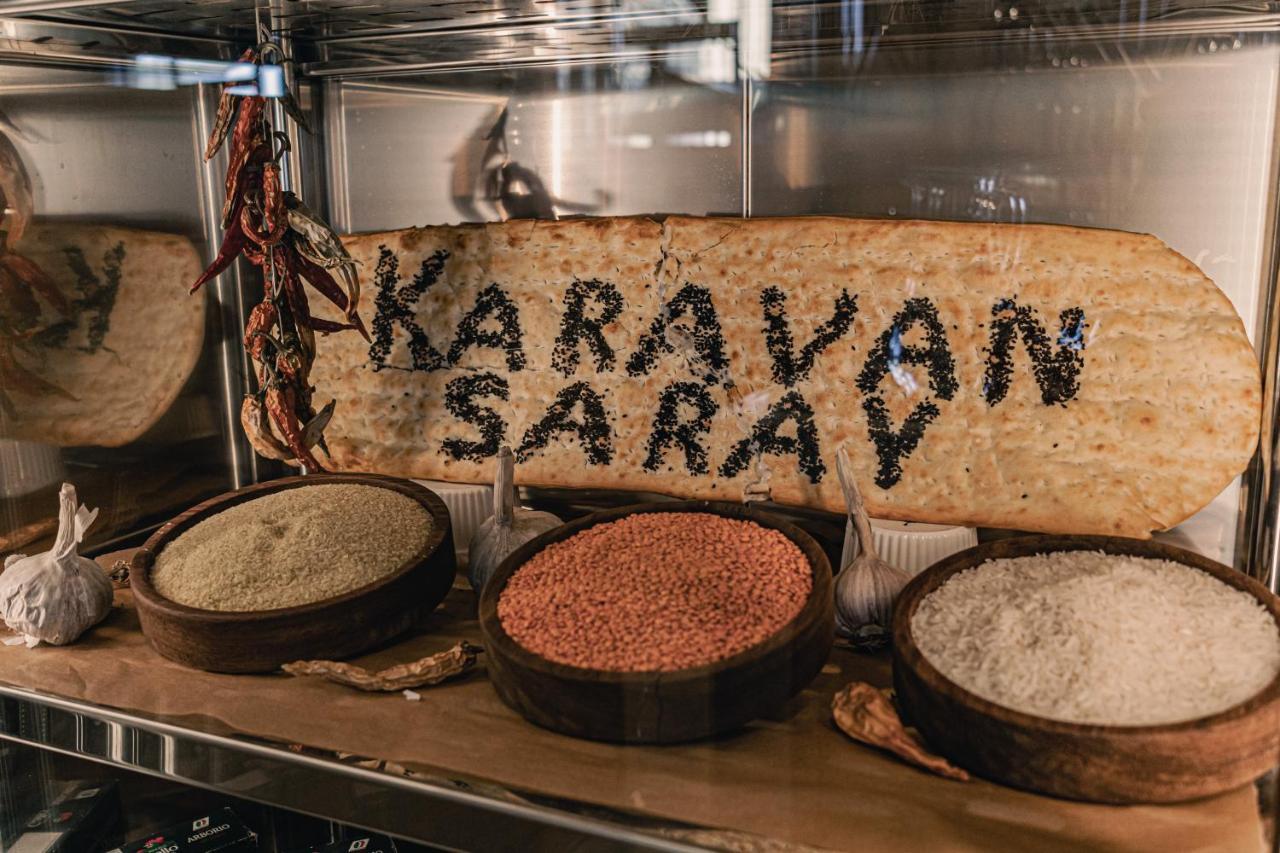 Karavansaray Turkistan Harbour Hotel -Flying Theatre Access Eksteriør bilde Karaköy's traditional bread